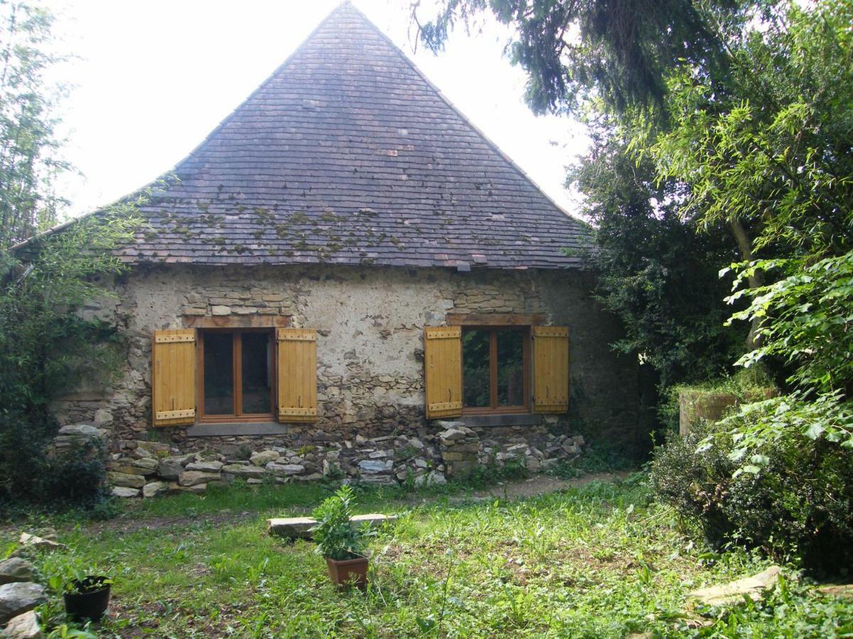 Pear Tree Gite Génis Екстериор снимка